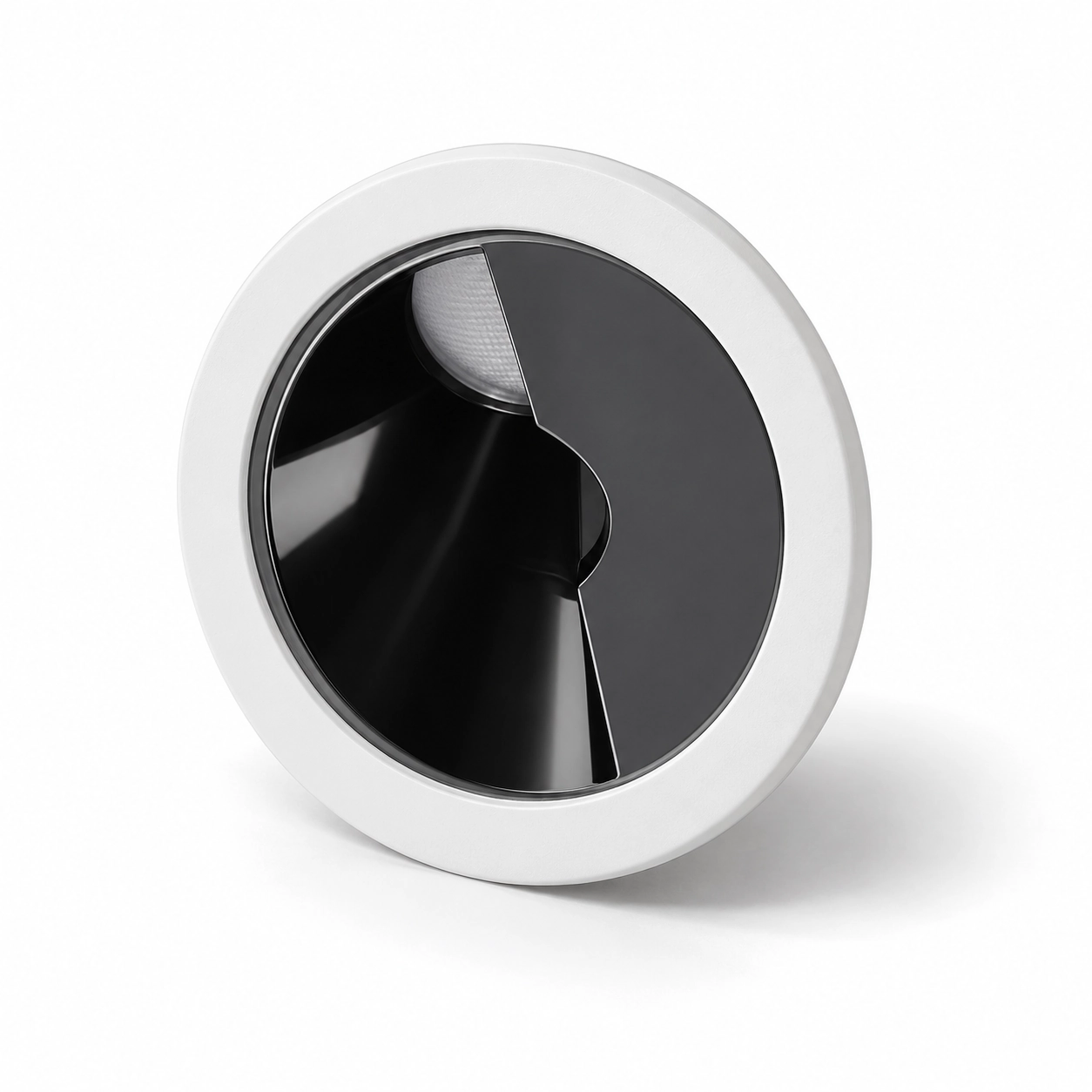 Downlight cu distribuție asimetrică pentru pereți